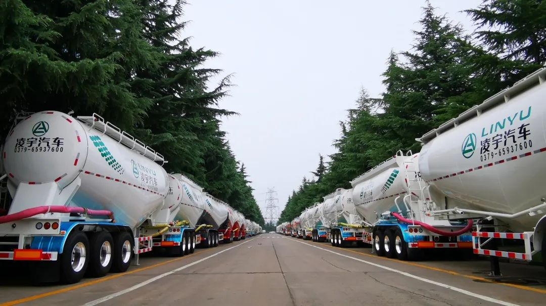 粉罐車 粉罐車